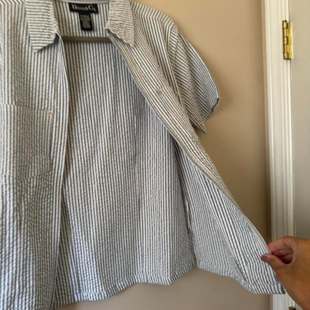 90s blue and white seersucker short sleeve - Picture 4 of 5